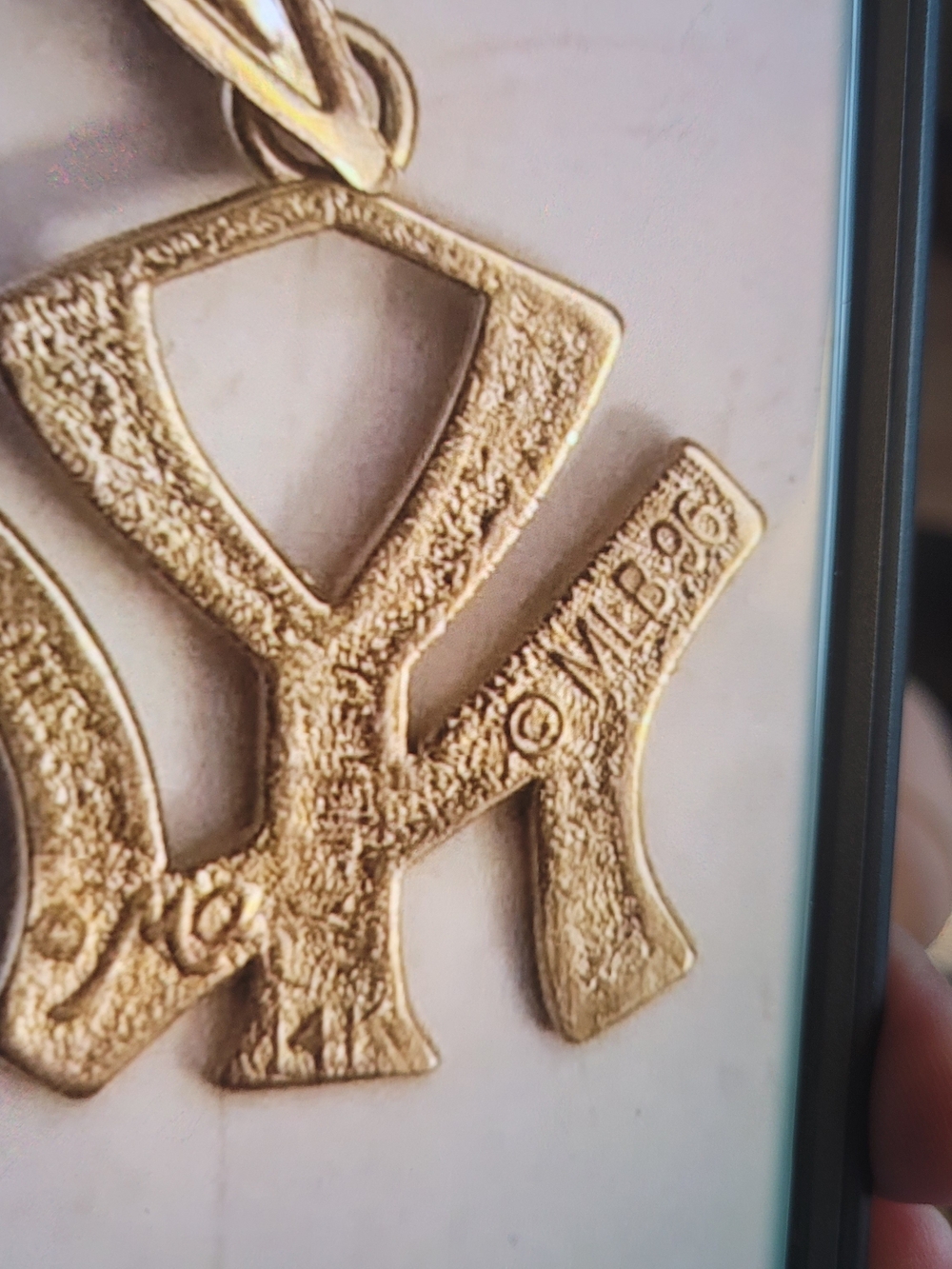 14k Gold MLB 1996 Small NYY pendant